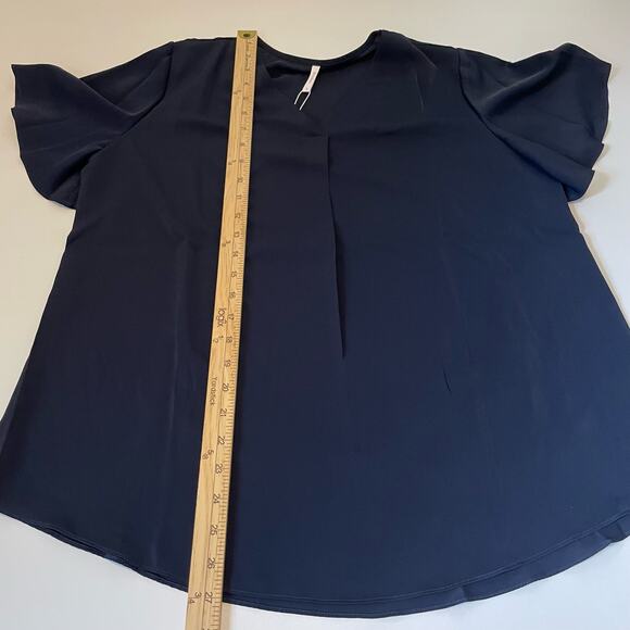 NWT Bestbee Size L Navy Blue Blouse V-Neck Flutter Sleeves - Picture 6 of 6